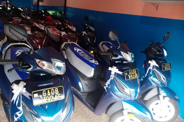 Car & Bike on Rent Abdulmunaf