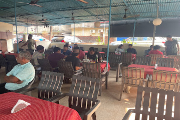 Laxmi Family Restaurant & Bar