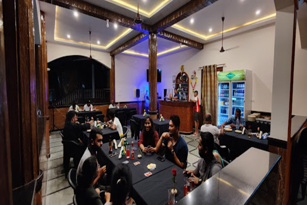 Vincy Bar and Restaurant